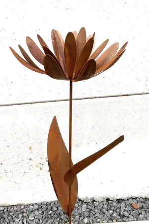 Bloem op tuinprikker - Premium