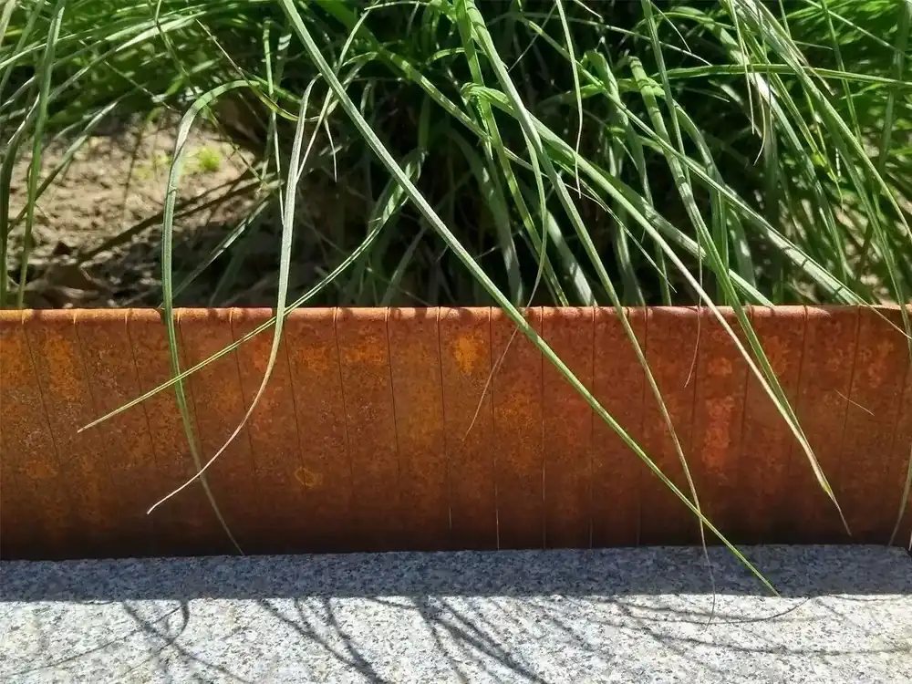 Cortenstaal borderrand flexibel 240x10cm | Zolang de voorraad strekt