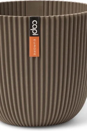 Zolang de voorraad strekt | Capi Europe bloempot bol groove warm taupe H20xB22 Ø20 cm